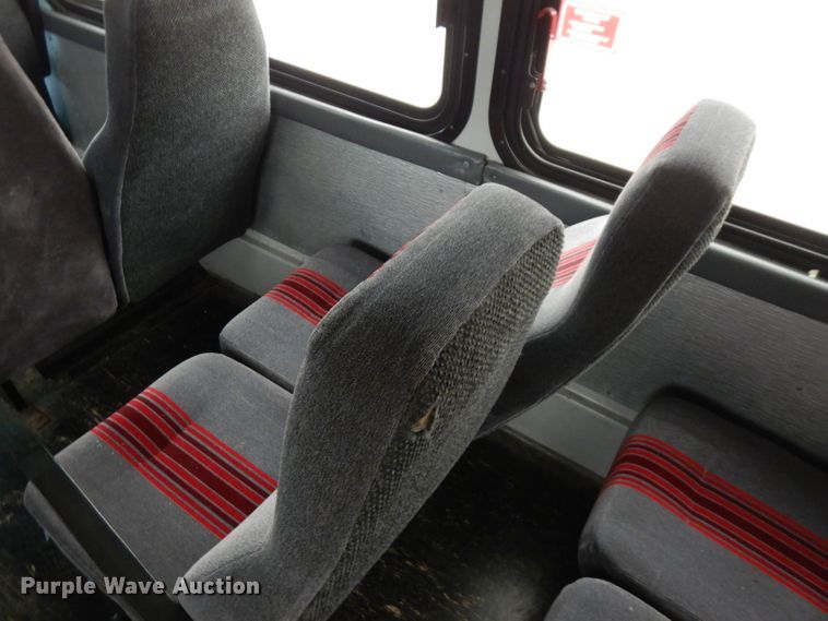 image for item FN9343 2000 Thomas Built Saf-T-Liner MVP  coach bus