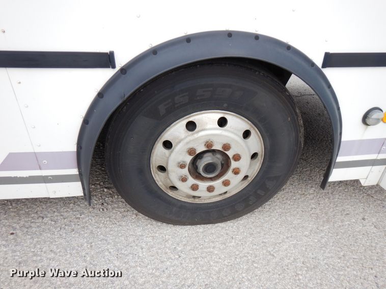 image for item FN9343 2000 Thomas Built Saf-T-Liner MVP  coach bus