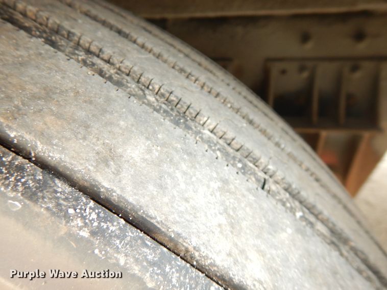 image for item FN9343 2000 Thomas Built Saf-T-Liner MVP  coach bus