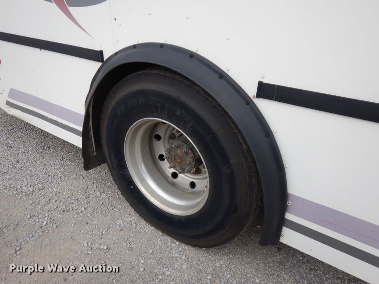 image for item FN9343 2000 Thomas Built Saf-T-Liner MVP  coach bus