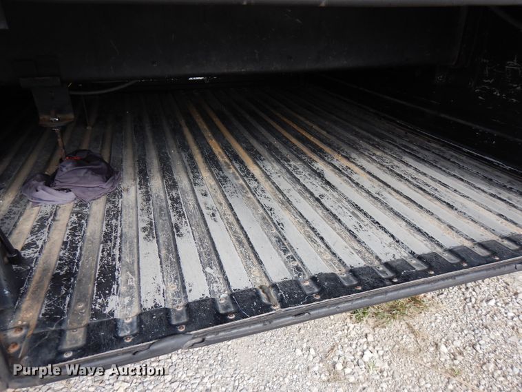 image for item FN9343 2000 Thomas Built Saf-T-Liner MVP  coach bus