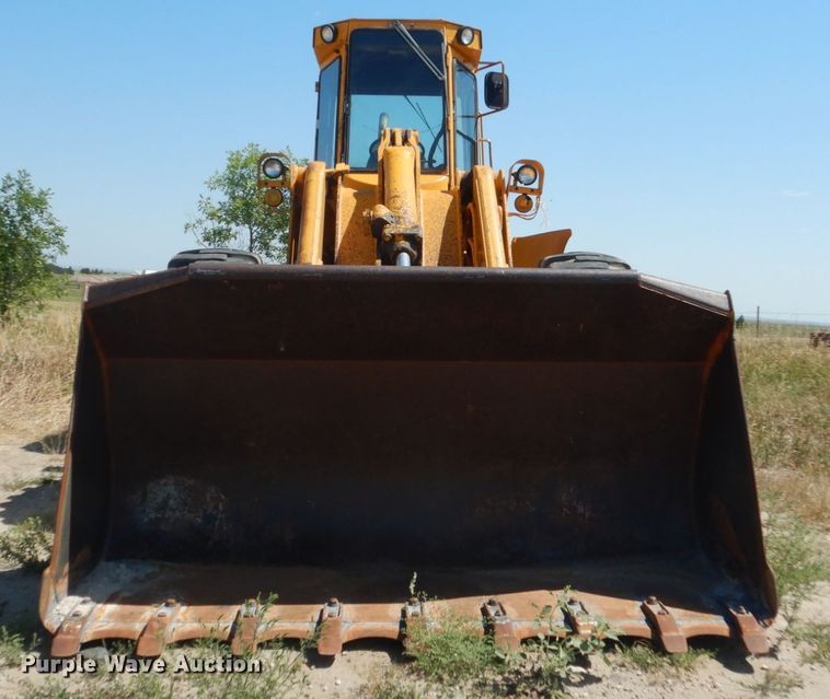 image for item FT9115 1981 John Deere 644C  wheel loader