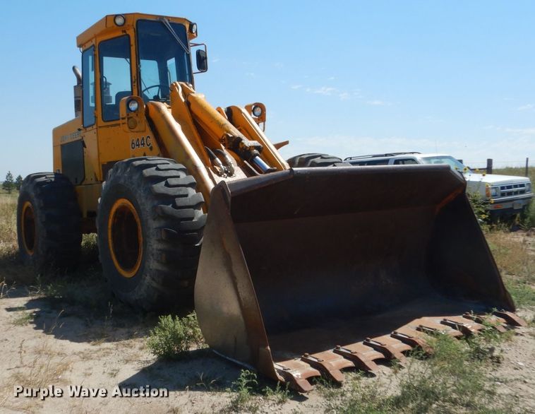 image for item FT9115 1981 John Deere 644C  wheel loader
