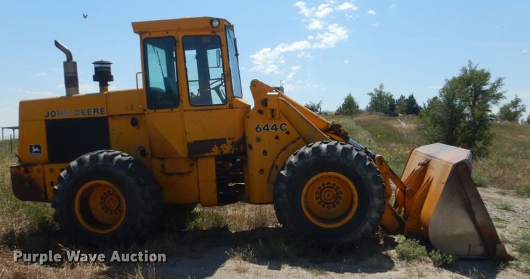 image for item FT9115 1981 John Deere 644C  wheel loader