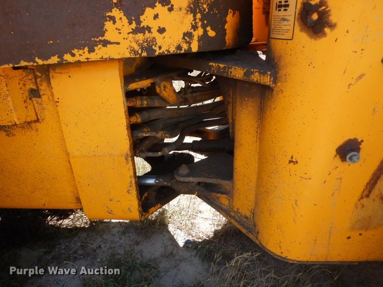 image for item FT9115 1981 John Deere 644C  wheel loader