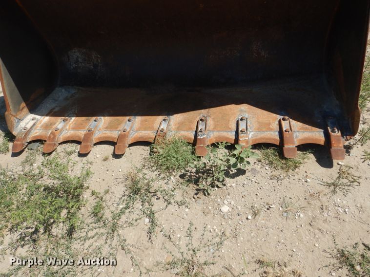 image for item FT9115 1981 John Deere 644C  wheel loader