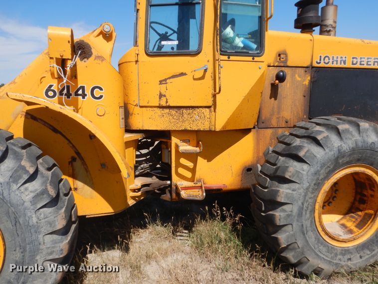 image for item FT9115 1981 John Deere 644C  wheel loader