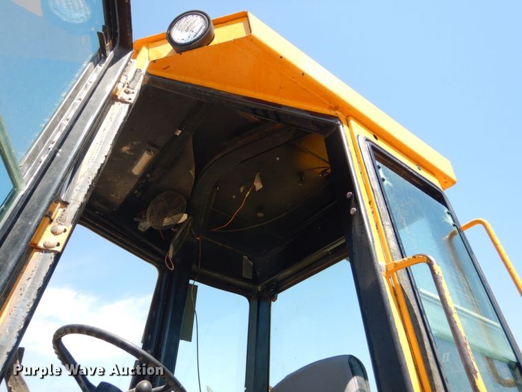 image for item FT9115 1981 John Deere 644C  wheel loader