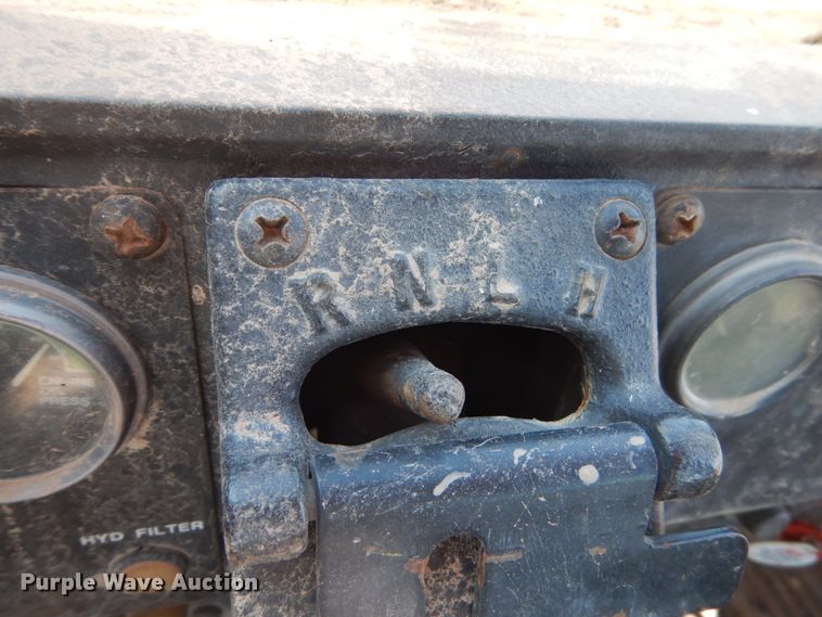 image for item FT9115 1981 John Deere 644C  wheel loader