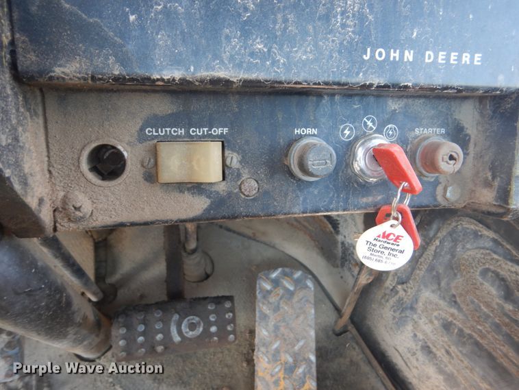 image for item FT9115 1981 John Deere 644C  wheel loader