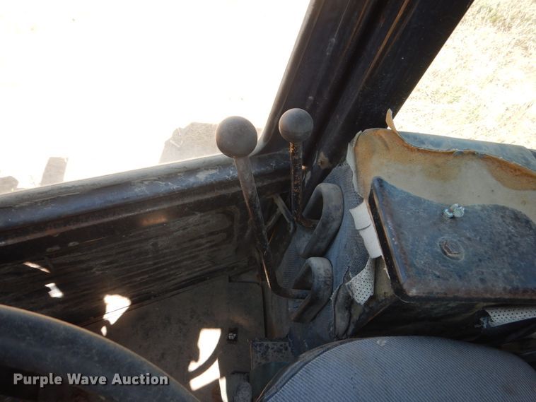 image for item FT9115 1981 John Deere 644C  wheel loader