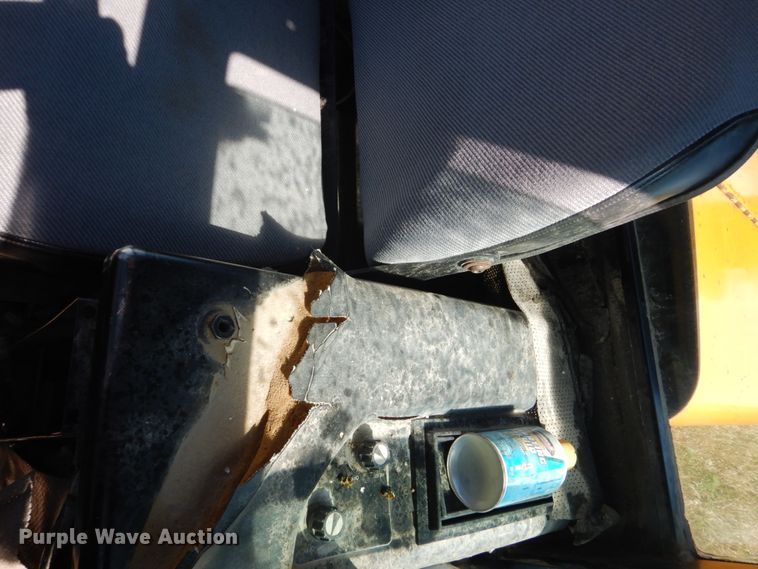 image for item FT9115 1981 John Deere 644C  wheel loader