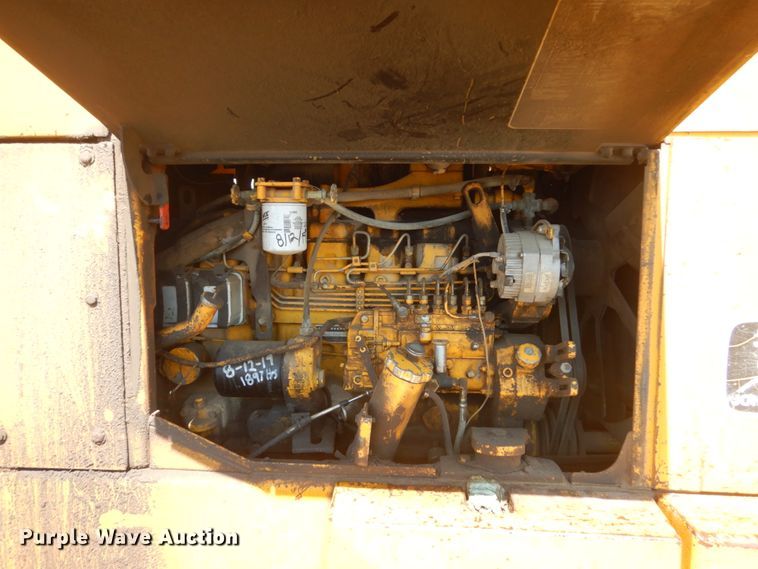 image for item FT9115 1981 John Deere 644C  wheel loader