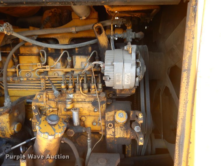 image for item FT9115 1981 John Deere 644C  wheel loader