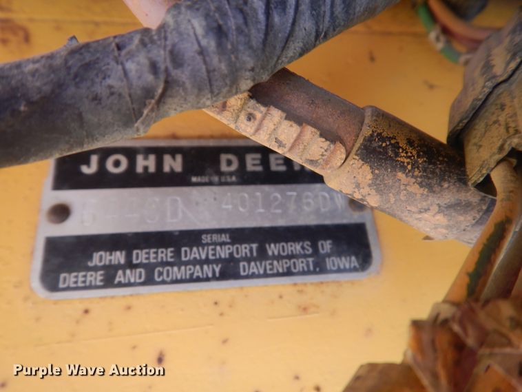 image for item FT9115 1981 John Deere 644C  wheel loader