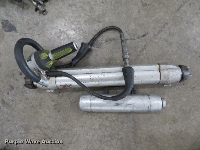 image for item GI9187 (4) hydraulic rams