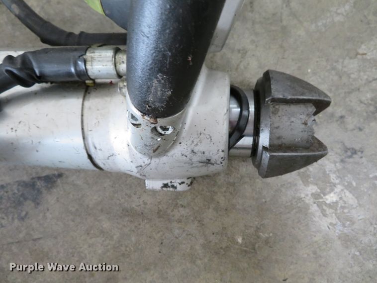 image for item GI9187 (4) hydraulic rams