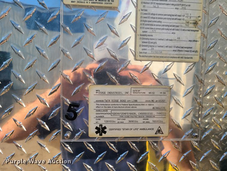 image for item GO9314 2004 GMC C4500  ambulance