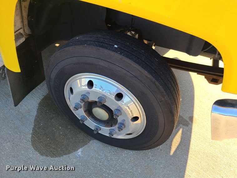 image for item GO9314 2004 GMC C4500  ambulance