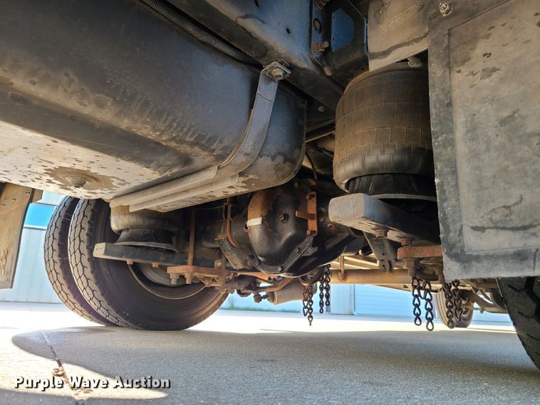 image for item GO9314 2004 GMC C4500  ambulance