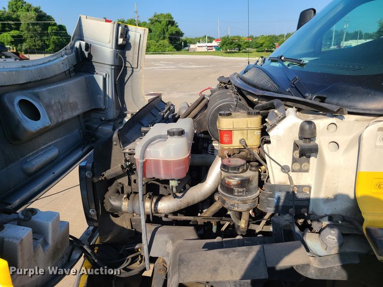 image for item GO9314 2004 GMC C4500  ambulance