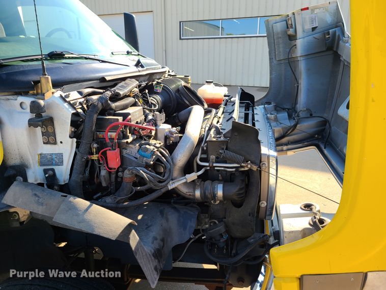 image for item GO9314 2004 GMC C4500  ambulance