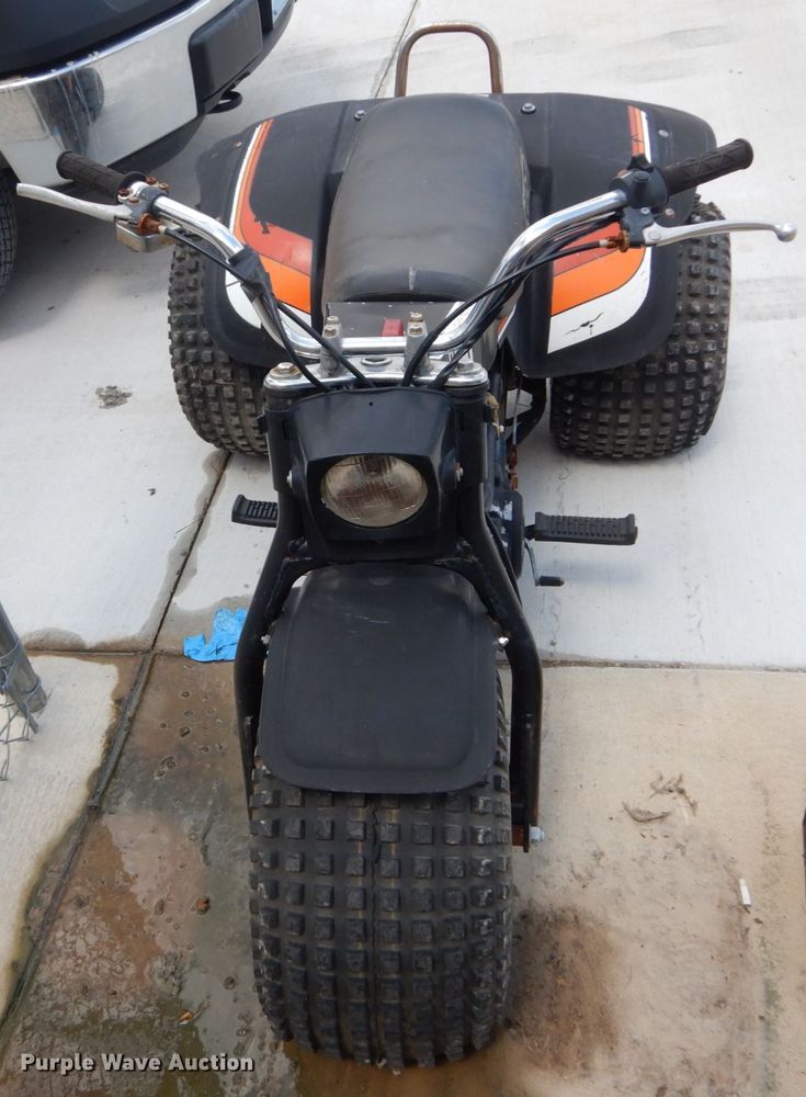 image for item GV9192 Kawasaki KLT 200  ATV