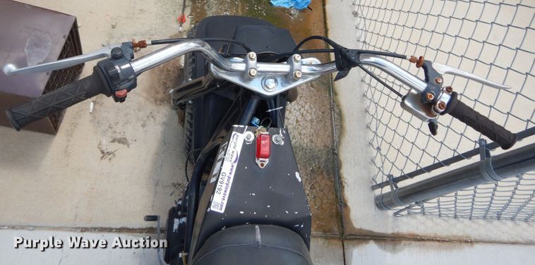 image for item GV9192 Kawasaki KLT 200  ATV