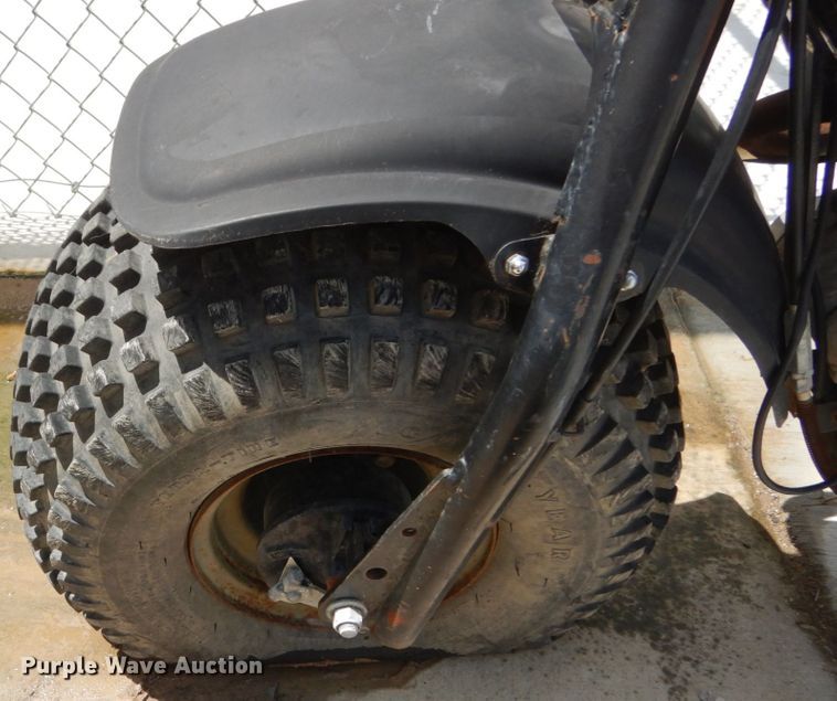 image for item GV9192 Kawasaki KLT 200  ATV