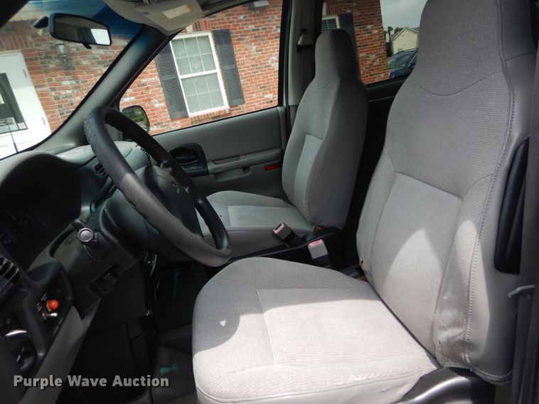 image for item GV9209 2003 Chevrolet Venture Z10 Cargo Extended  handicap accessible van