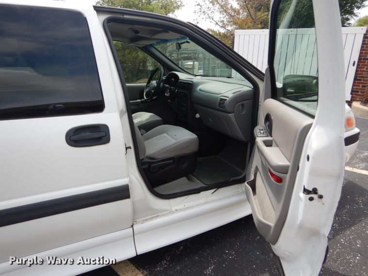 image for item GV9209 2003 Chevrolet Venture Z10 Cargo Extended  handicap accessible van