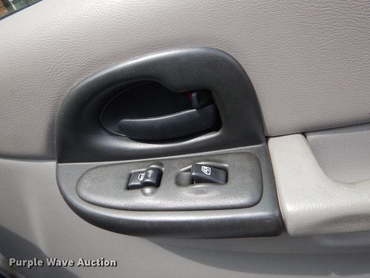 image for item GV9209 2003 Chevrolet Venture Z10 Cargo Extended  handicap accessible van