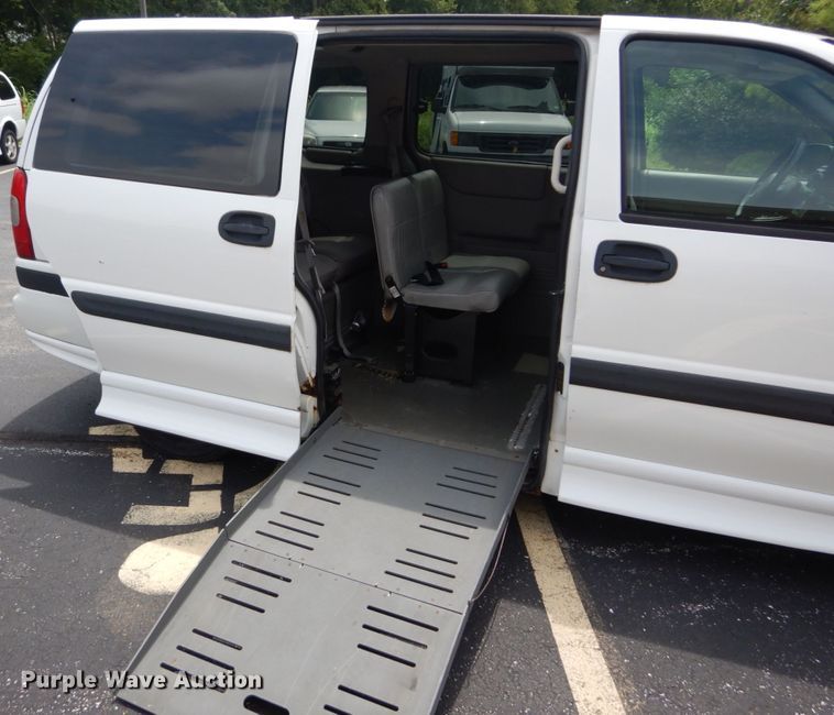 image for item GV9209 2003 Chevrolet Venture Z10 Cargo Extended  handicap accessible van