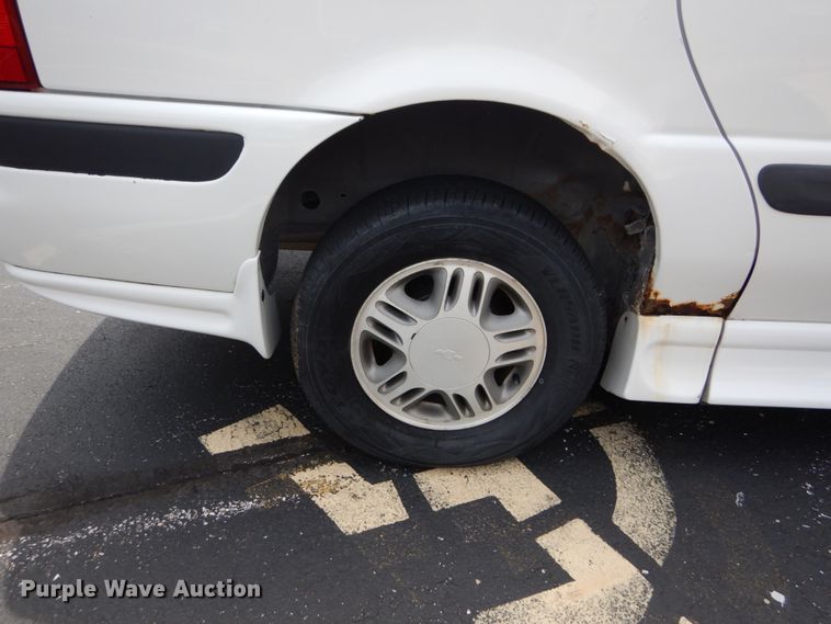 image for item GV9209 2003 Chevrolet Venture Z10 Cargo Extended  handicap accessible van