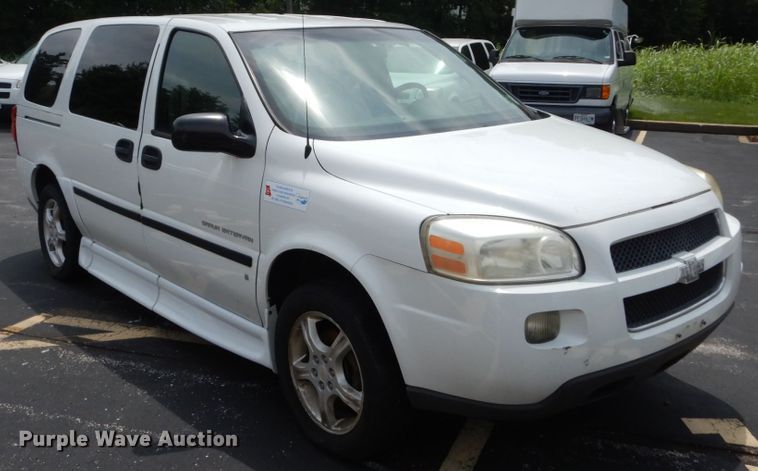 image for item GV9210 2006 Chevrolet Uplander  handicap accessible van