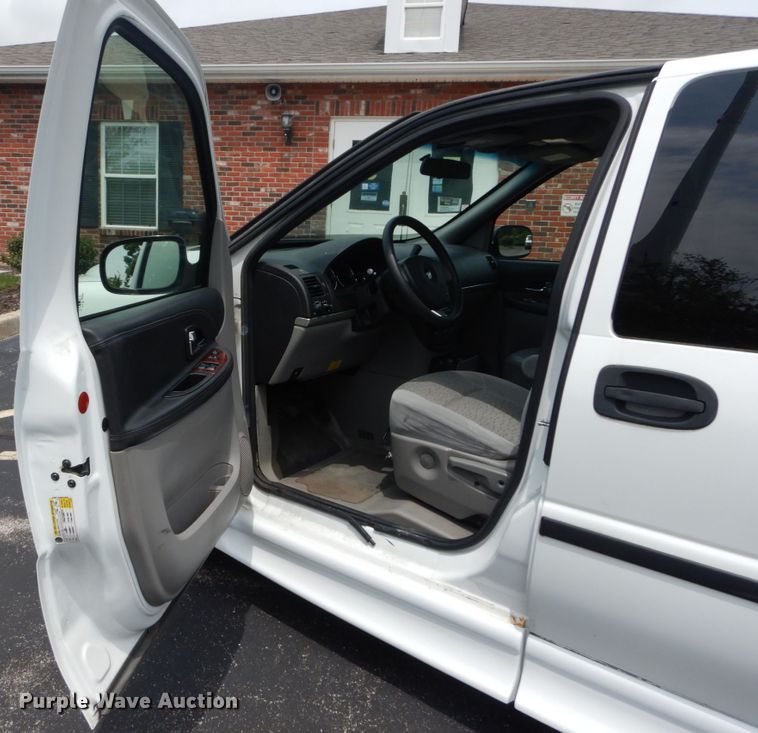 image for item GV9210 2006 Chevrolet Uplander  handicap accessible van