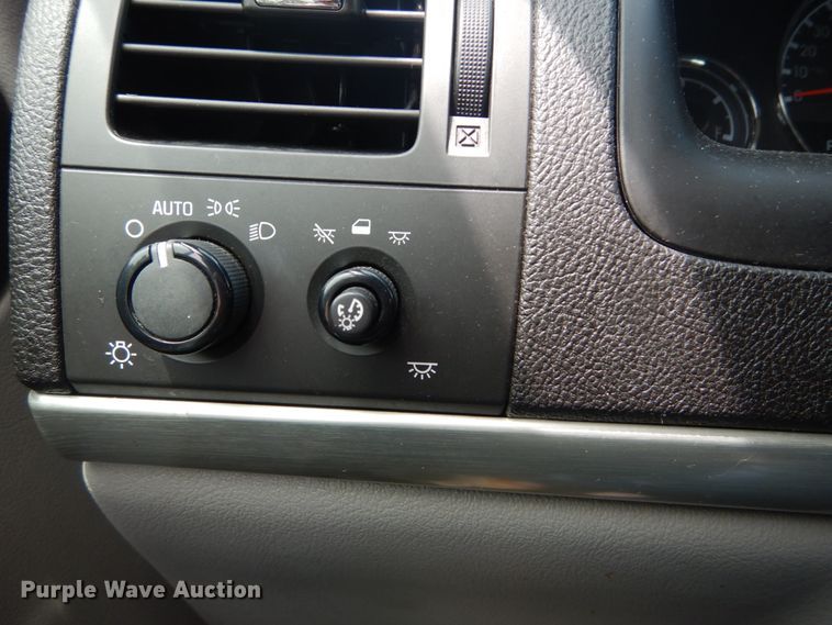 image for item GV9210 2006 Chevrolet Uplander  handicap accessible van