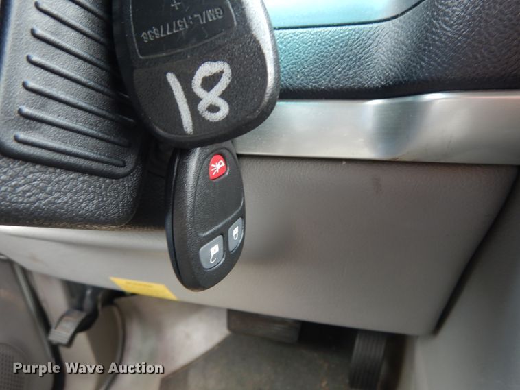 image for item GV9210 2006 Chevrolet Uplander  handicap accessible van