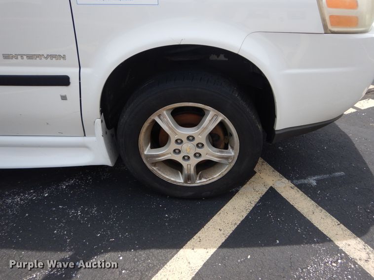 image for item GV9210 2006 Chevrolet Uplander  handicap accessible van