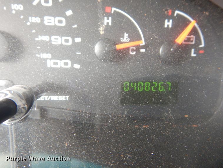 image for item GV9211 2009 Ford Econoline E450 Super Duty  shuttle bus