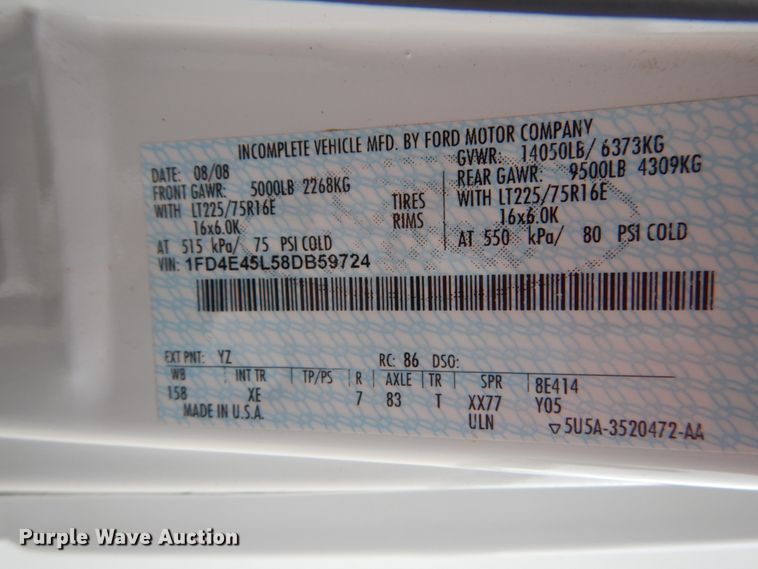 image for item GV9211 2009 Ford Econoline E450 Super Duty  shuttle bus