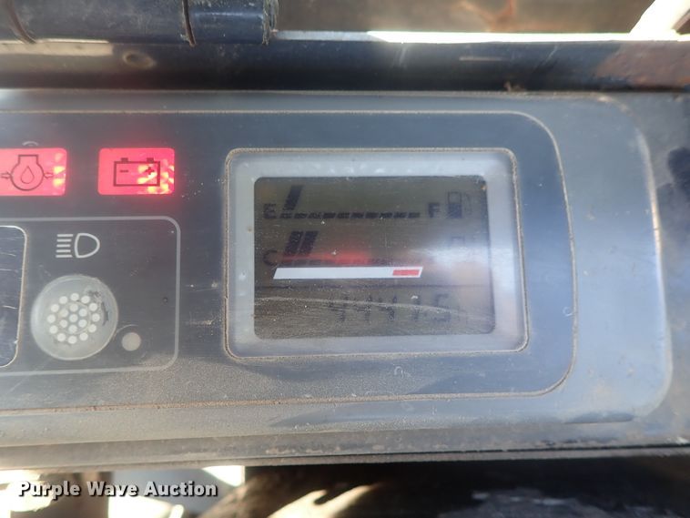 image for item GV9691 2000 John Deere 35 ZTS  mini excavator