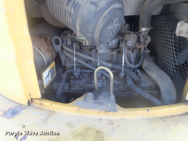 image for item GV9691 2000 John Deere 35 ZTS  mini excavator