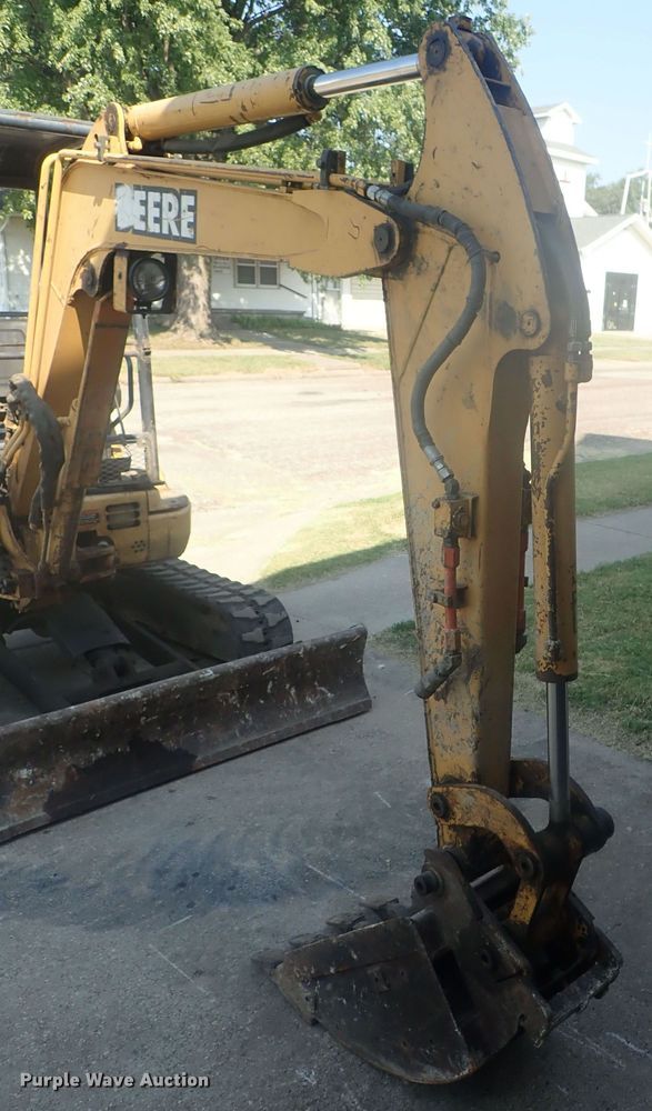 image for item GV9691 2000 John Deere 35 ZTS  mini excavator