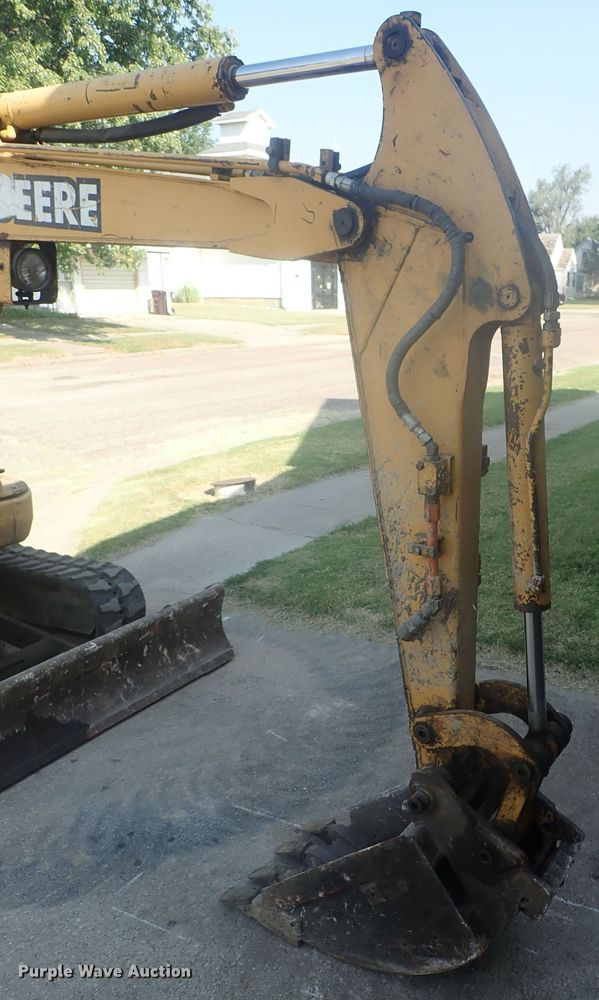 image for item GV9691 2000 John Deere 35 ZTS  mini excavator