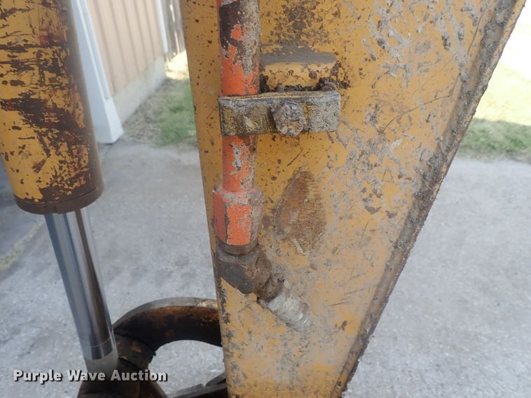 image for item GV9691 2000 John Deere 35 ZTS  mini excavator