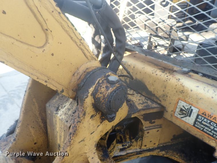 image for item GV9691 2000 John Deere 35 ZTS  mini excavator