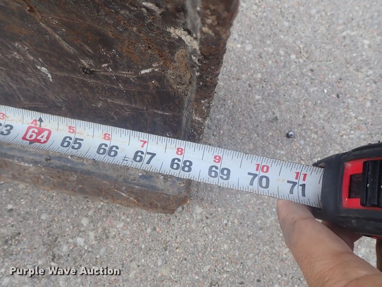 image for item GV9691 2000 John Deere 35 ZTS  mini excavator