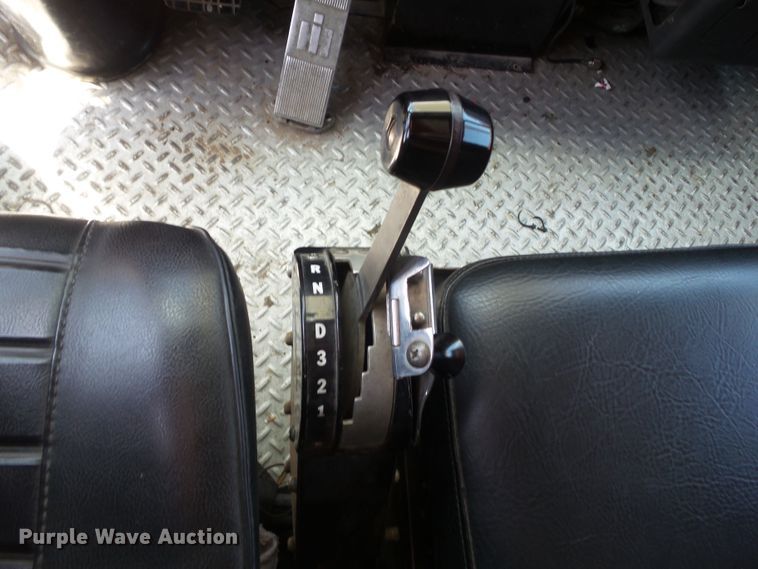 image for item GX9122 1974 International Snokel  ladder fire truck