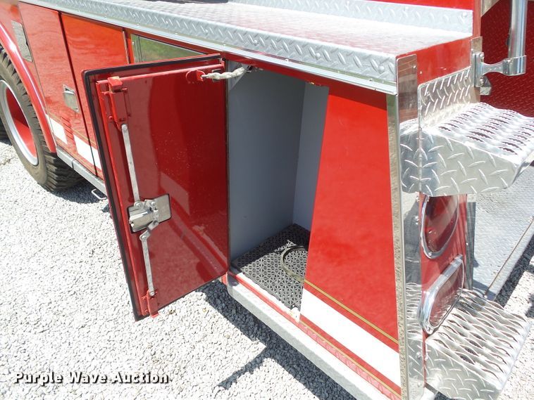 image for item GX9122 1974 International Snokel  ladder fire truck